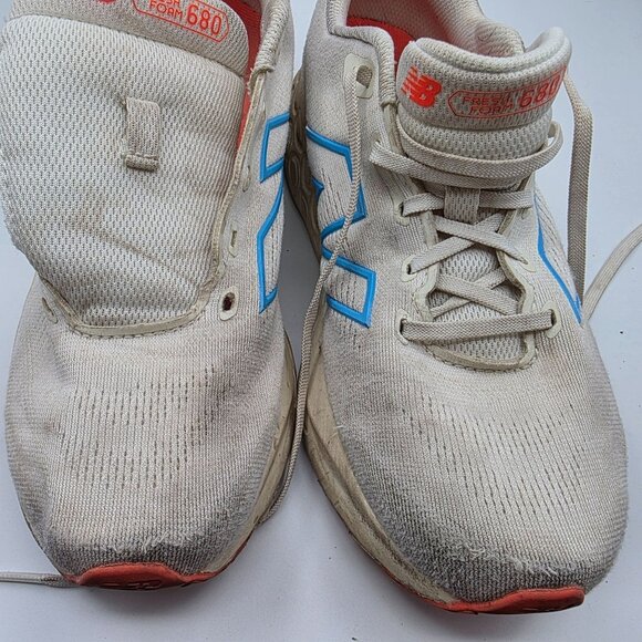 New Balance Fresh Foam 680v8 Womens Size 9.5 Shoes White Blue Lightweight - Picture 10 of 13